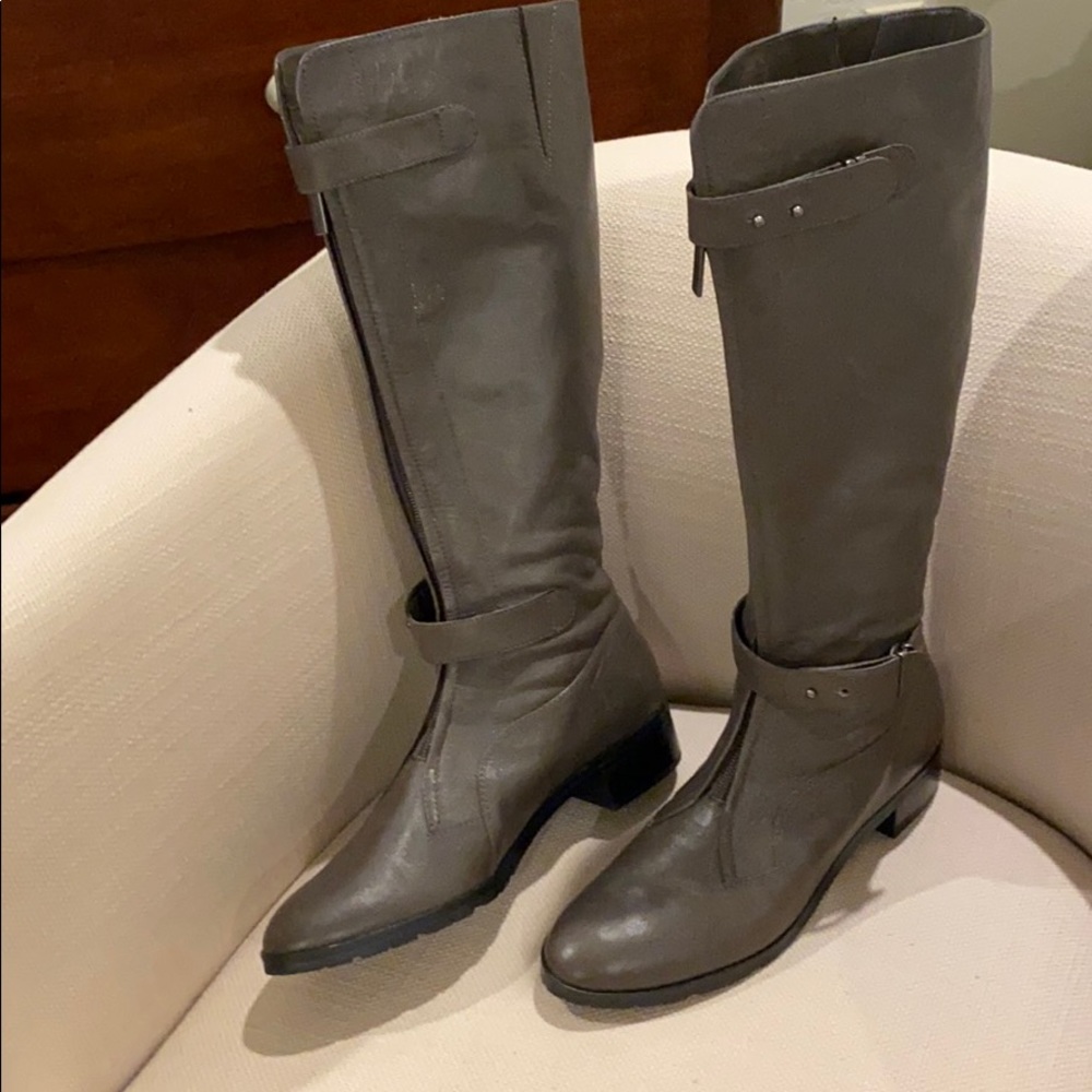 NEW Circa Joan David Grey Leather Boots